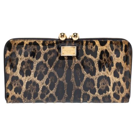 dolce gabbana leopard clutch